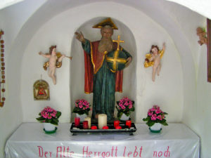 Der "Alte Herrgott" in der gleichnamigen Waldkapelle